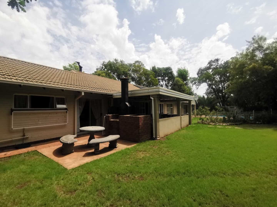 4 Bedroom Property for Sale in Brandwag Free State